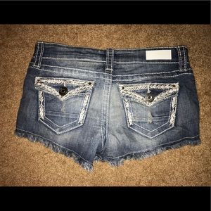 Daytrip Gemini jean shorts
